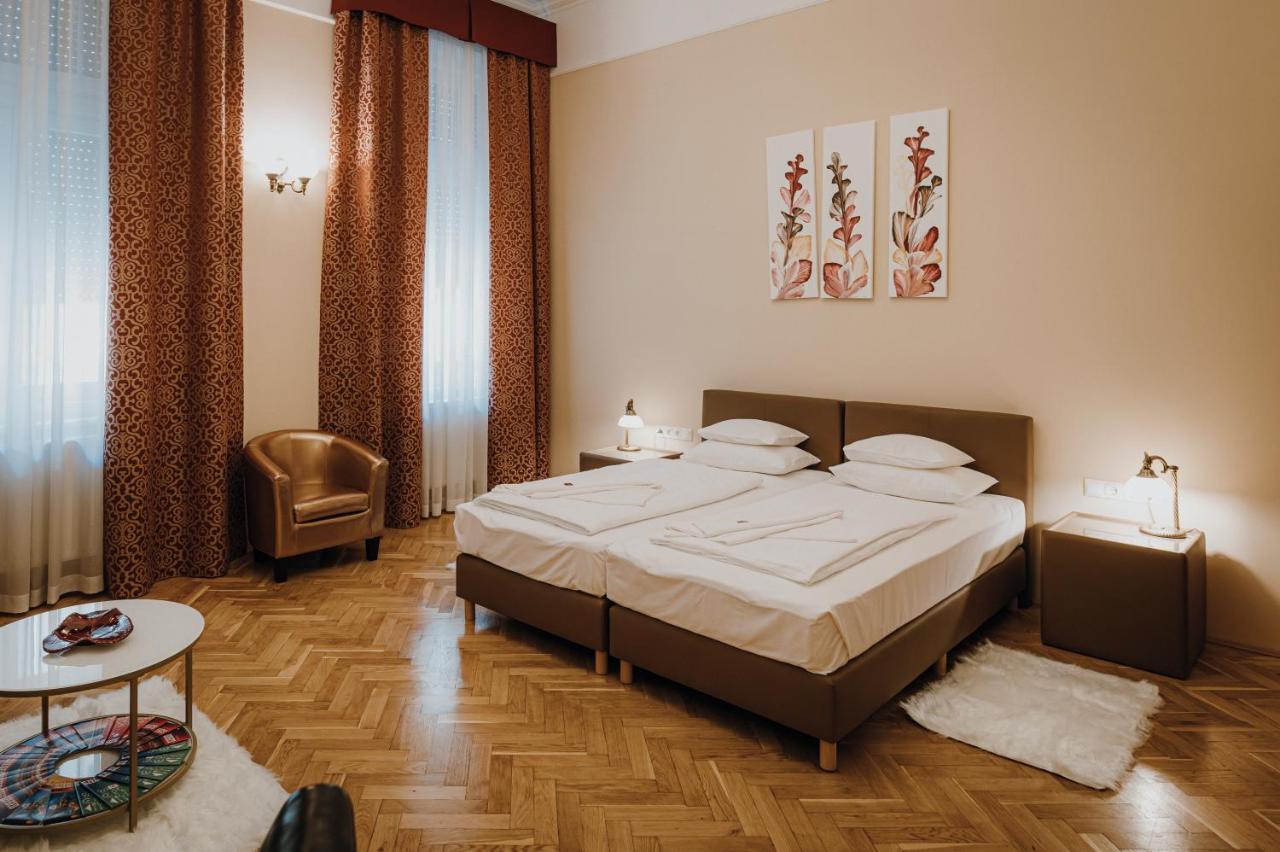 Dozsa Apartman Szegedin Exterior foto