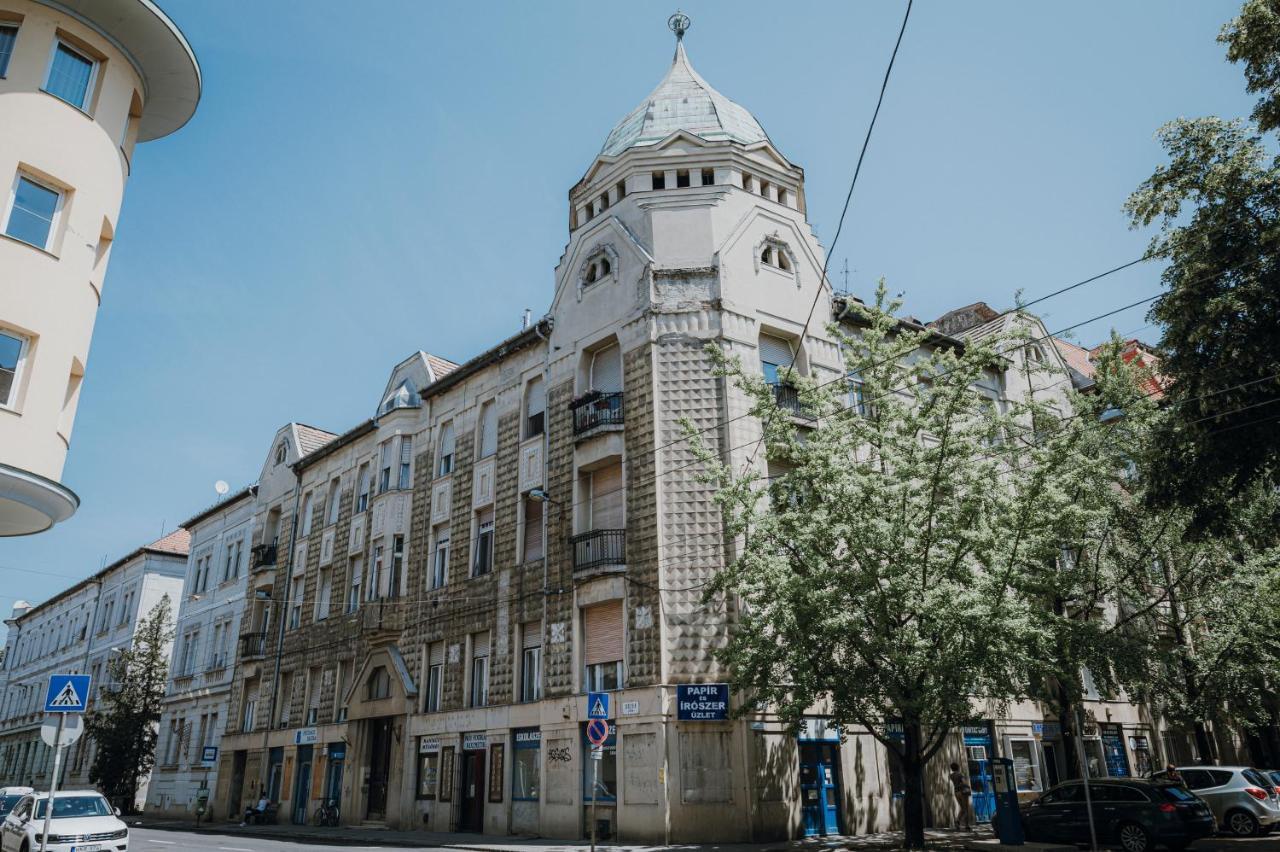 Dozsa Apartman Szegedin Exterior foto