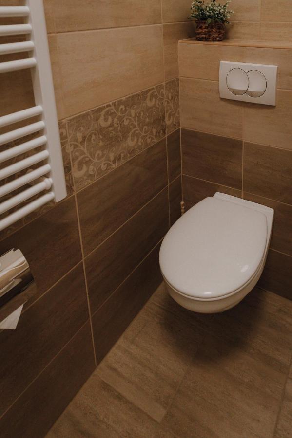 Dozsa Apartman Szegedin Exterior foto